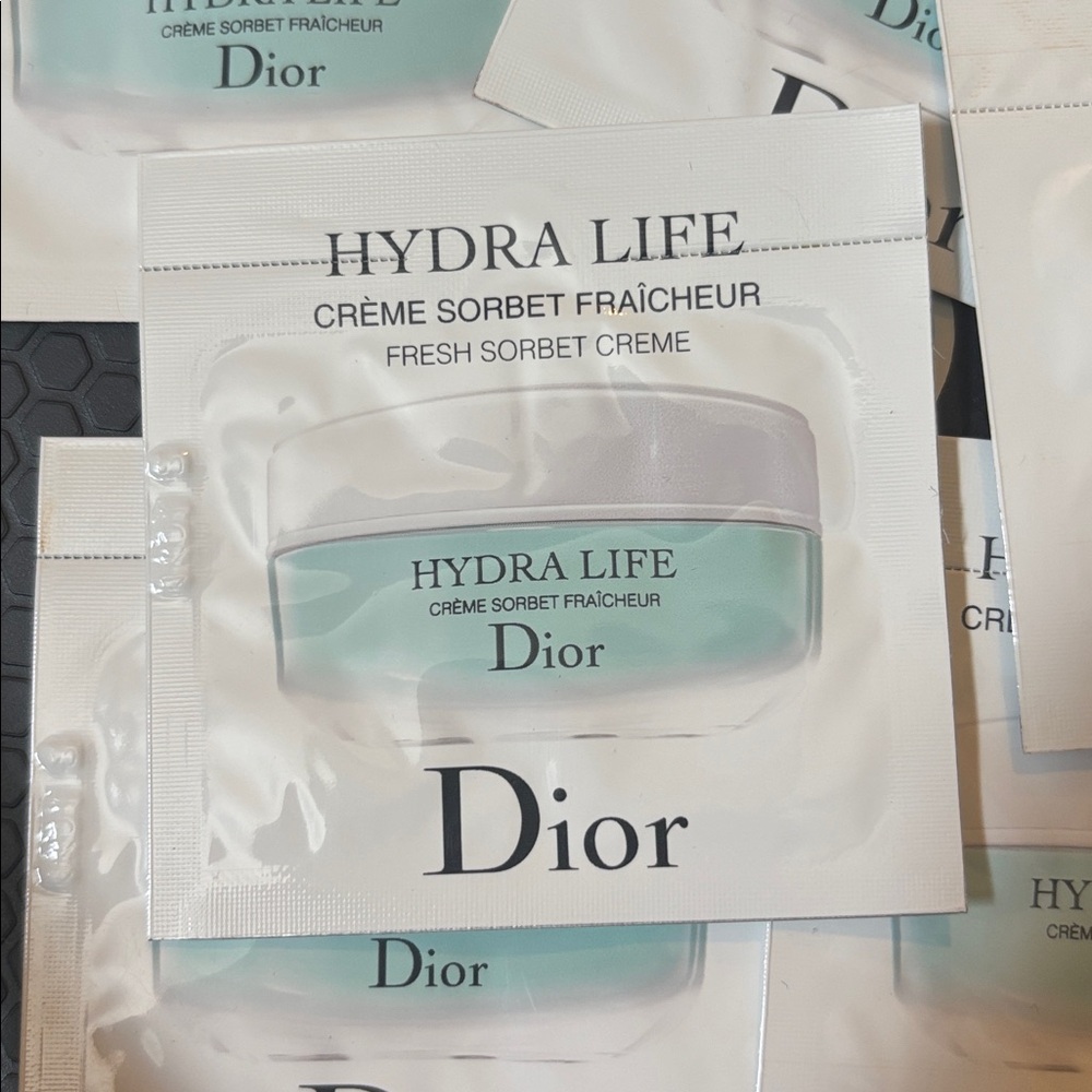 🔅5/$20  6- Dior Hydra Life Fresh Sorbet Crème  sample packets - Picture 2 of 2
